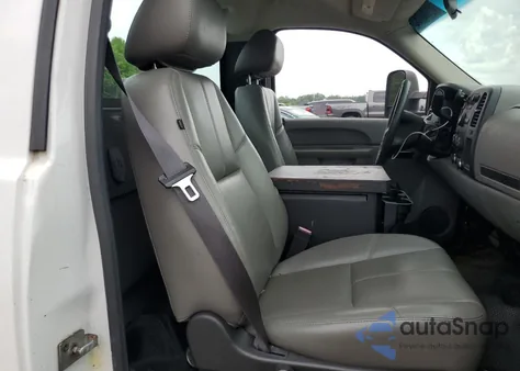 2013 Chevrolet Silverado C1500 from USA, damaged, VIN 1GCNCPEX1DZ900323